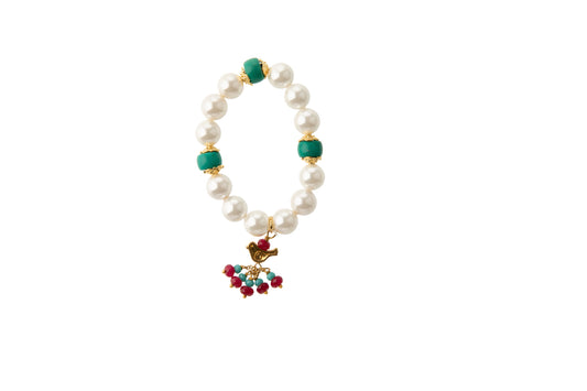 White Shell Pearl with Green Agate & Gold-Plated Bird Tassel Bracelet